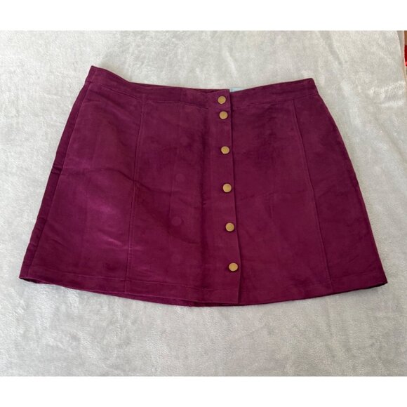 Old Navy Women skirt size 16 Burgundy Suede-Like Button-Front - Picture 6 of 16